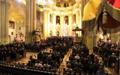 Concierto homenaje a los fallecidos y afectados por la COVID-19 en la Catedral de Málaga.